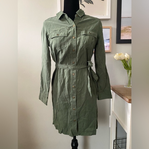 Banana Republic Army Green Button Down Dress 2P - Picture 2 of 16